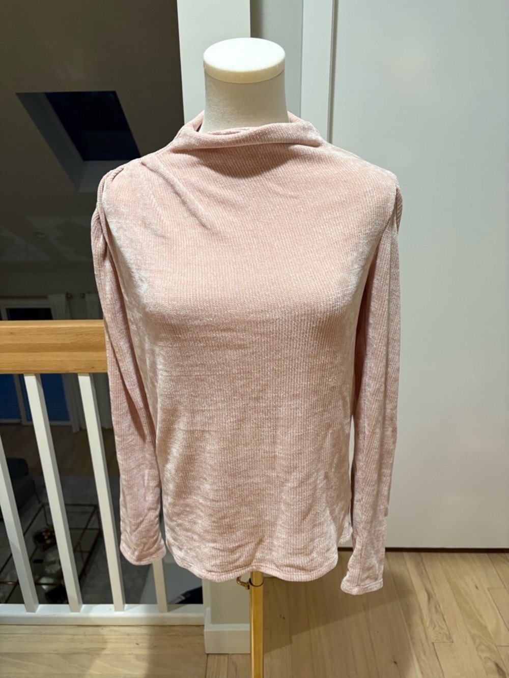 Express Soft Pink Long-Sleeve Velvet-Look Sweater